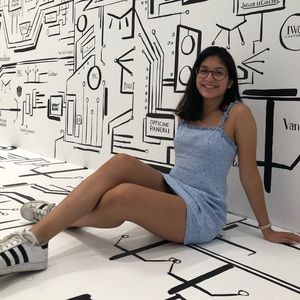 Meet your Posher, Stephanie